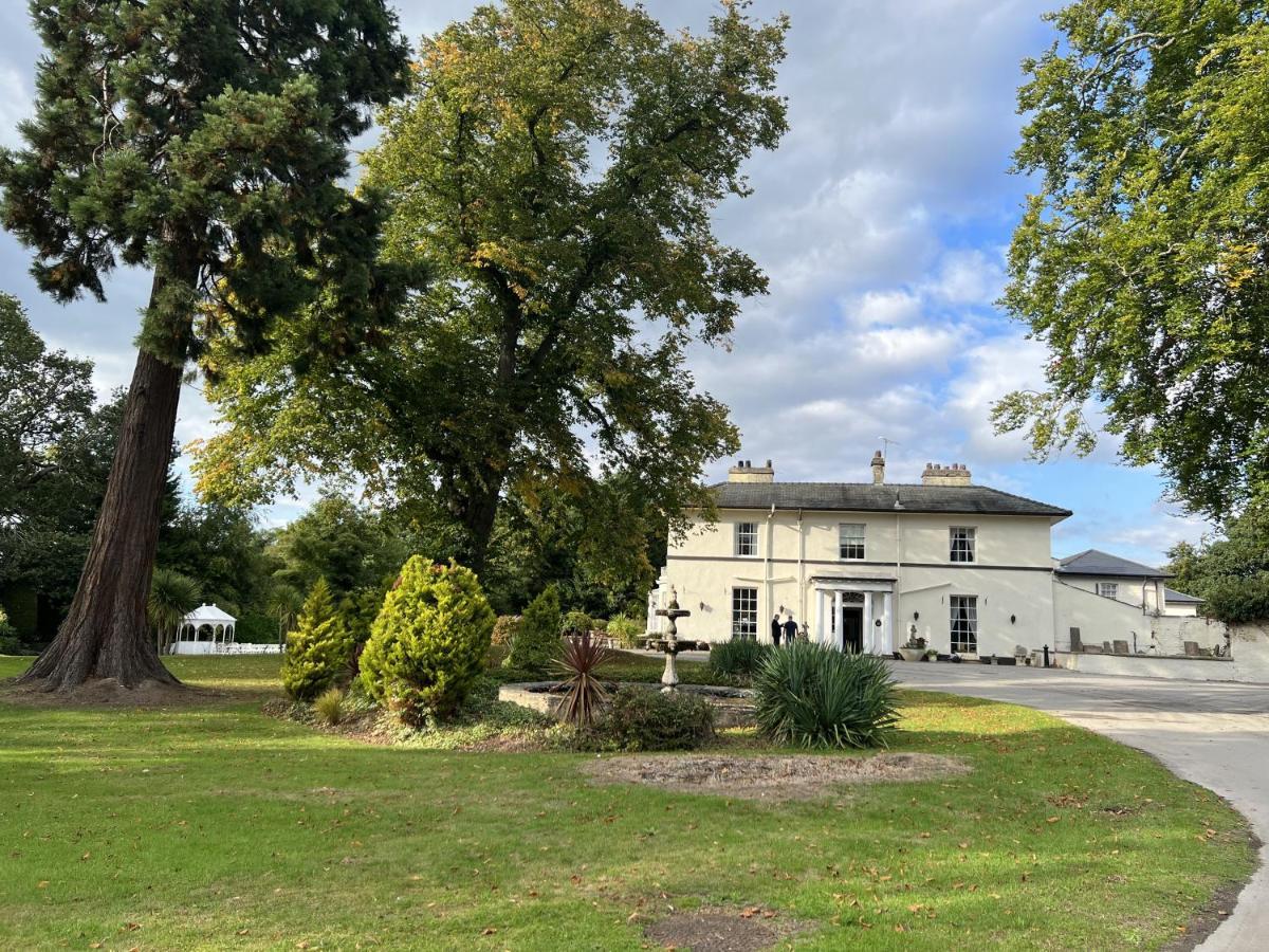 Highfield Hall Mold Exterior foto